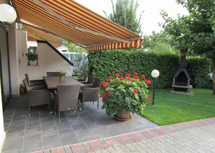 In - Balaton 48116 דירה
